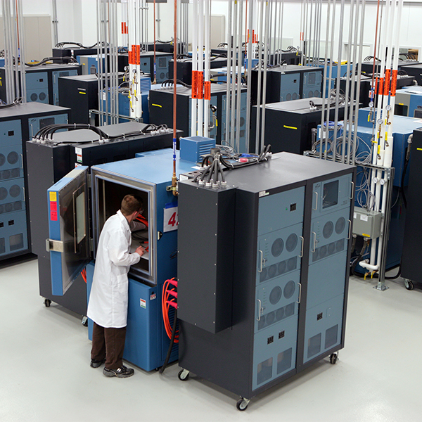 Battery-Lab-ENVIA-Photo